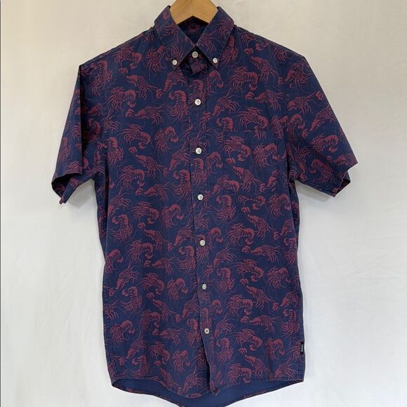 Izod Navy and Red Lobster Pattern Men's Shirt - Picture 1 of 4